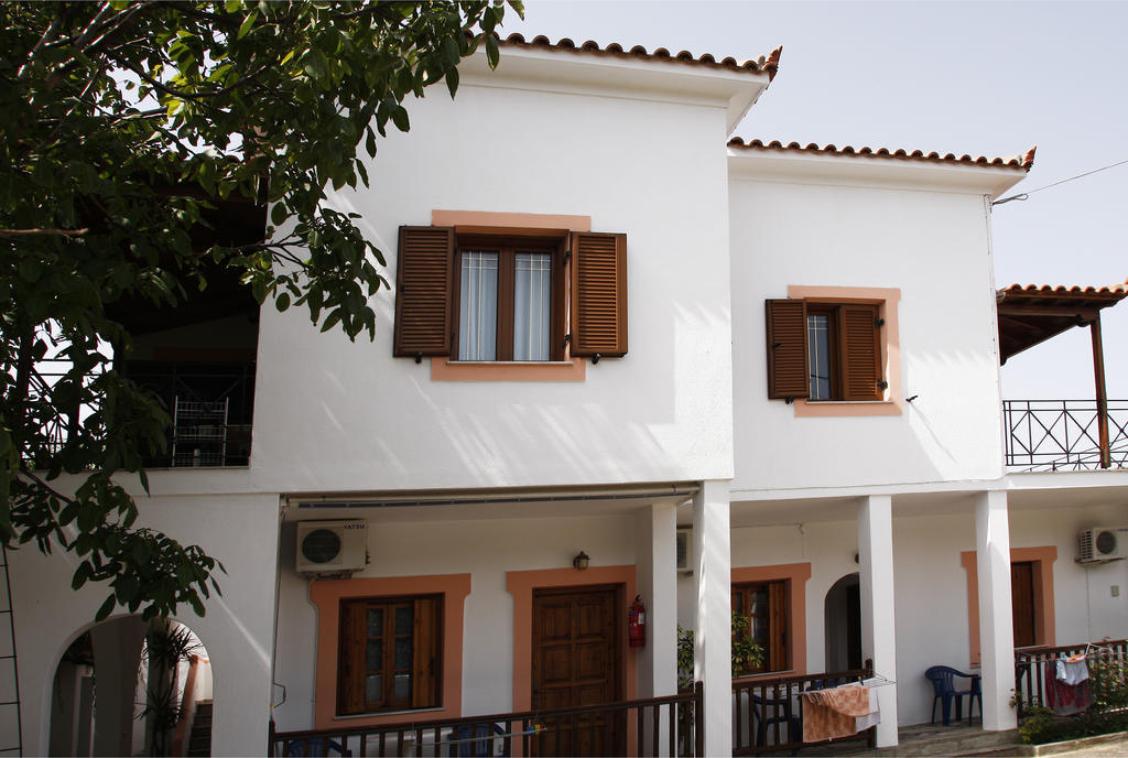 Stoudios Galini Apartment Skopelos Town Exterior photo